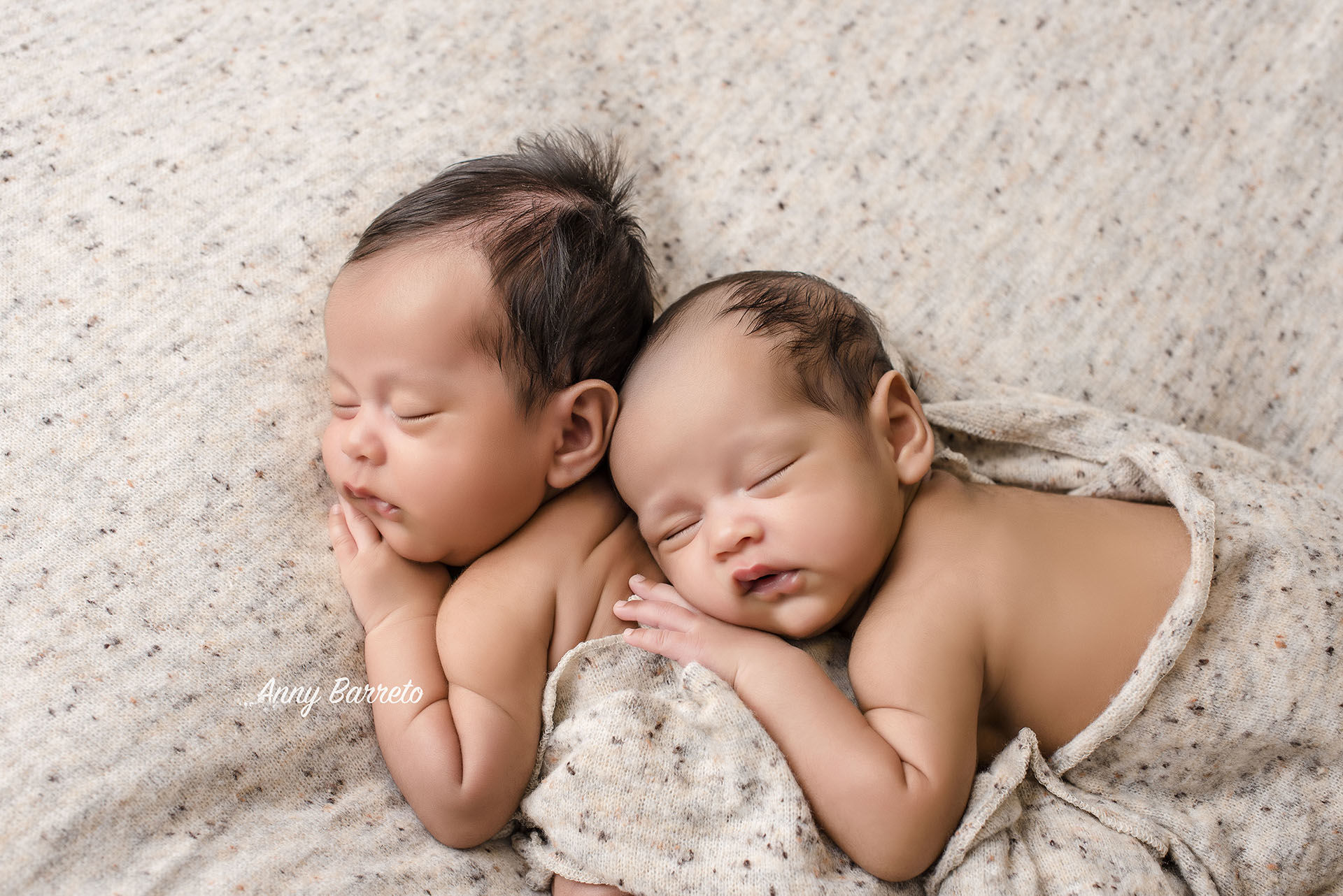 Foto Vitor e Rafael | Newborn - Imagem 9